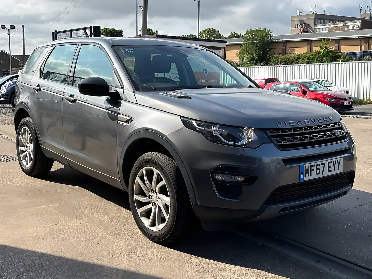 Used 2017 Land Rover Discovery Sport Se Tech Grey - Front View