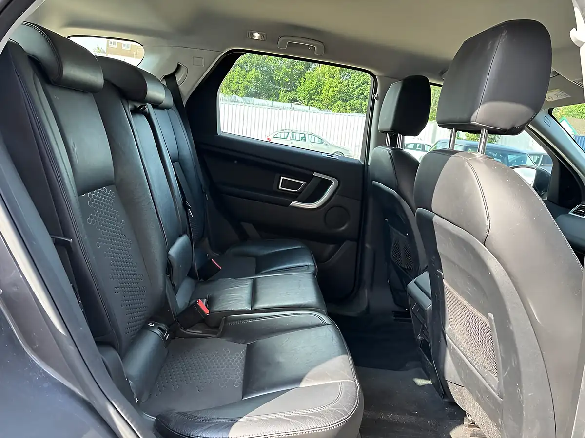 Used 2017 Land Rover Discovery Sport Se Tech Grey - Interior and Exterior details 12