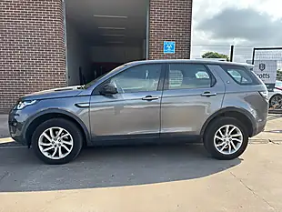 Used 2017 Land Rover Discovery Sport Se Tech Grey - Interior and Exterior details 4