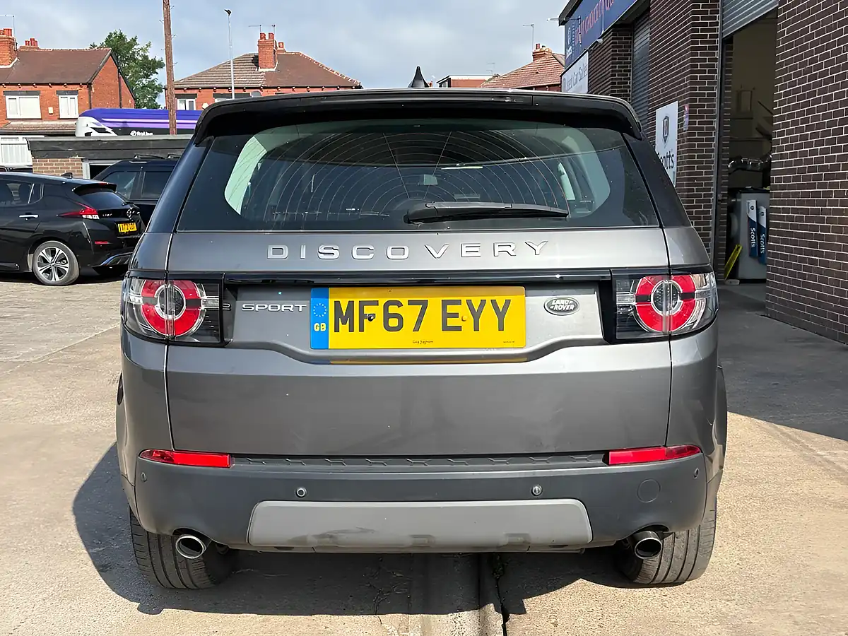 Used 2017 Land Rover Discovery Sport Se Tech Grey - Interior and Exterior details 6