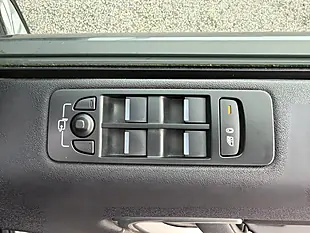 Used 2017 Land Rover Discovery Sport Se Tech Grey - Interior and Exterior details 17