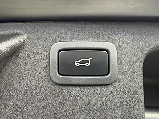 Used 2017 Land Rover Discovery Sport Se Tech Grey - Interior and Exterior details 20