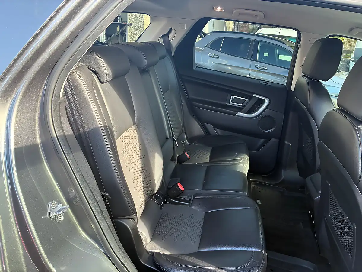 Used 2017 Land Rover Discovery Sport Se Tech Grey - Interior and Exterior details 14