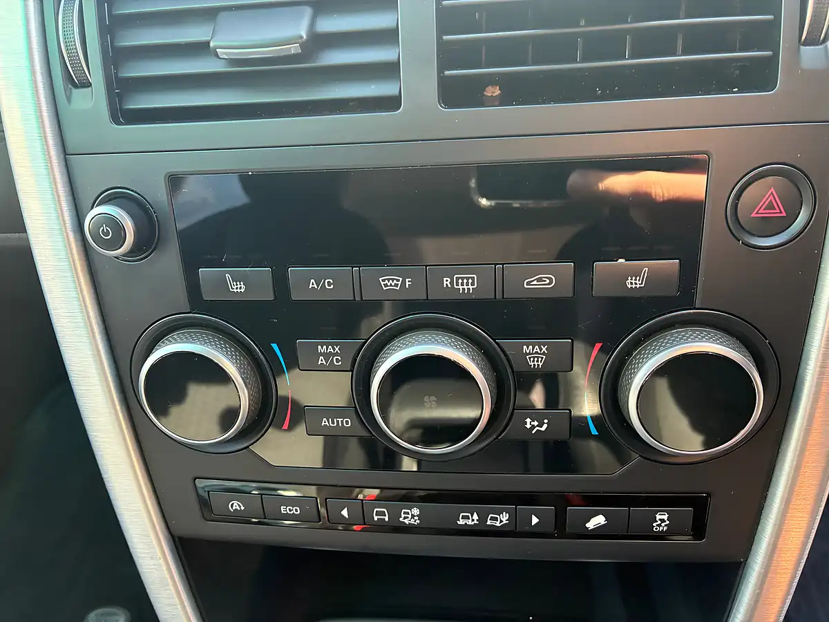 Used 2017 Land Rover Discovery Sport Se Tech Grey - Interior and Exterior details 15