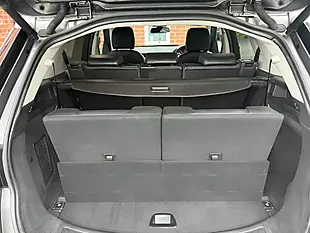 Used 2017 Land Rover Discovery Sport Se Tech Grey - Interior and Exterior details 16
