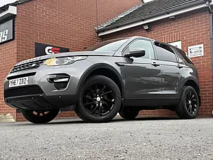 Used 2017 Land Rover Discovery Sport Se Tech Grey - Interior and Exterior details 6