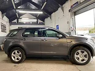 Used 2017 Land Rover Discovery Sport Se Tech Grey - Interior and Exterior details 11