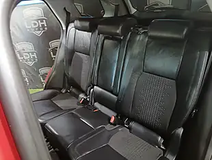 Used 2017 Land Rover Discovery Sport Se Tech Red - Interior and Exterior details 10