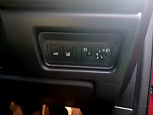 Used 2017 Land Rover Discovery Sport Se Tech Red - Interior and Exterior details 11