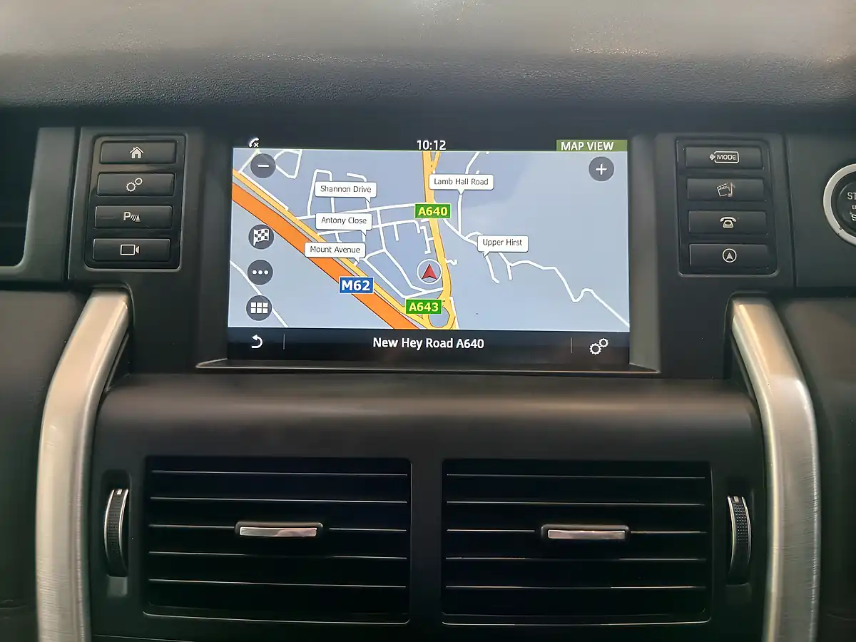 Used 2017 Land Rover Discovery Sport Se Tech Red - Interior and Exterior details 17