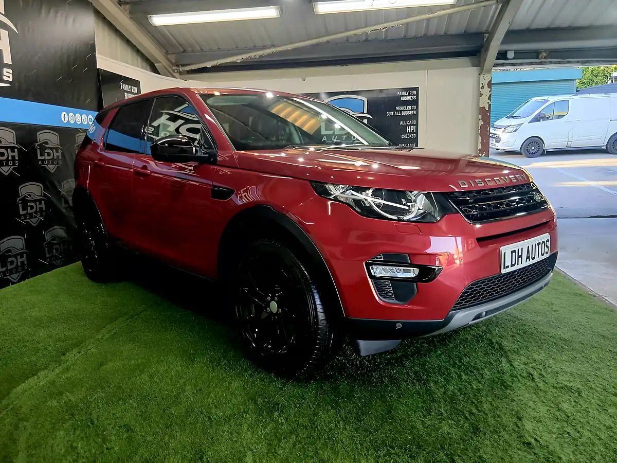 Used 2017 Land Rover Discovery Sport Se Tech Red - Interior and Exterior details 3