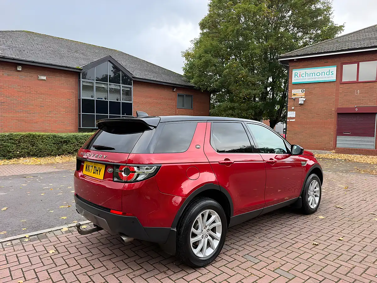 Used 2017 Land Rover Discovery Sport Se Tech Red - Interior and Exterior details 10