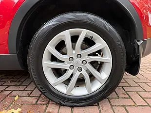 Used 2017 Land Rover Discovery Sport Se Tech Red - Interior and Exterior details 11