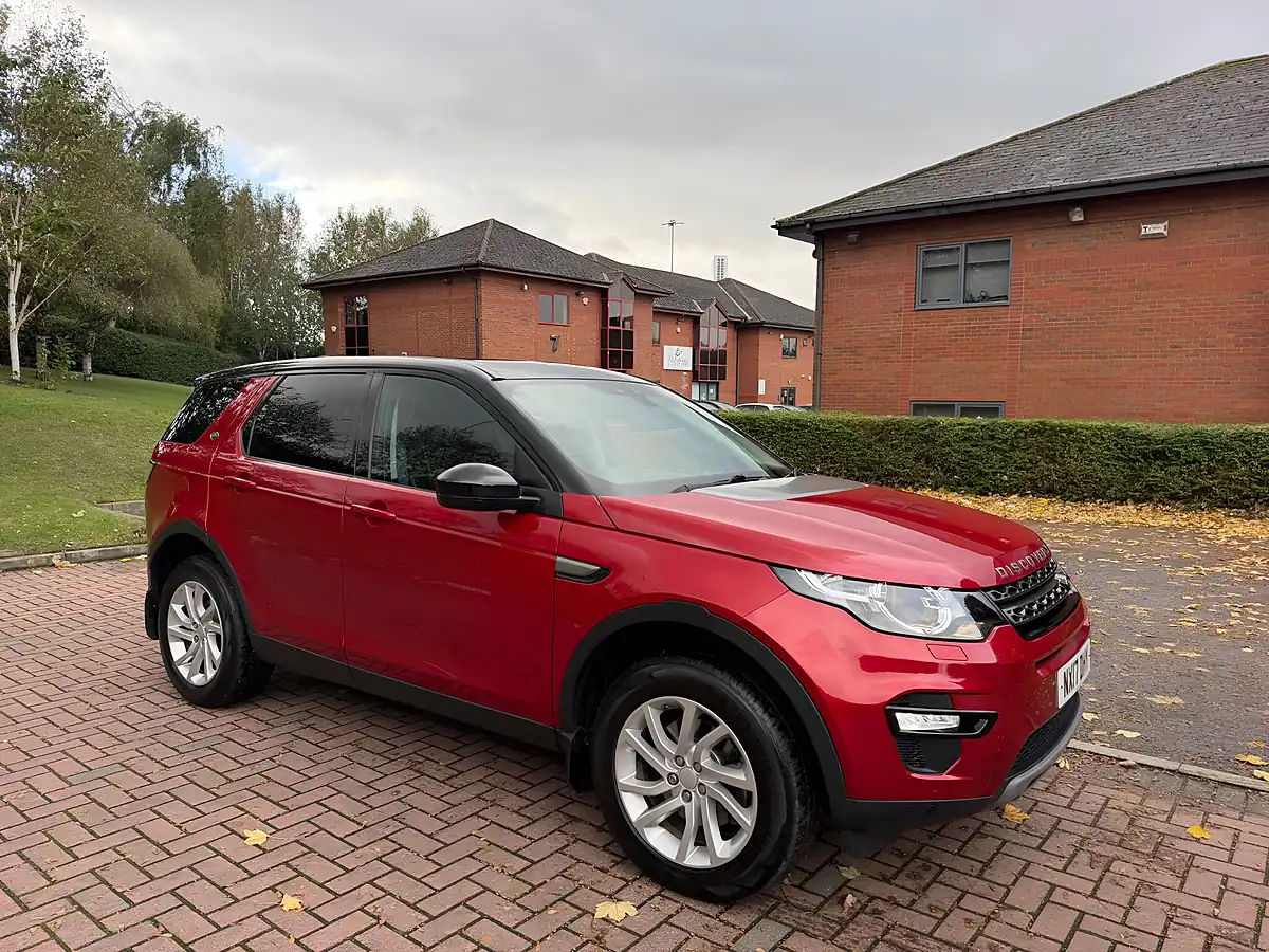 Used 2017 Land Rover Discovery Sport Se Tech Red - Interior and Exterior details 9