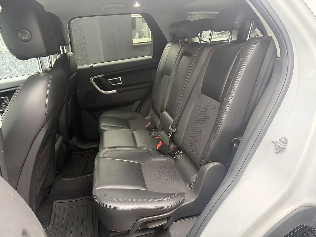 Used 2017 Land Rover Discovery Sport Se Tech White - Interior and Exterior details 15