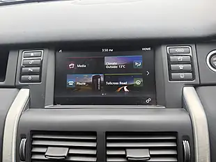 Used 2017 Land Rover Discovery Sport Se Tech White - Interior and Exterior details 19