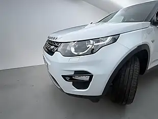 Used 2017 Land Rover Discovery Sport Se Tech White - Interior and Exterior details 9