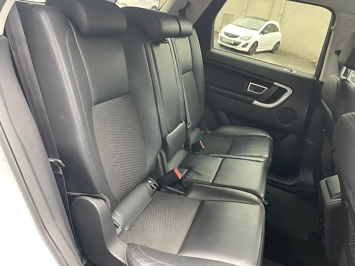 Used 2017 Land Rover Discovery Sport Se Tech White - Interior and Exterior details 14