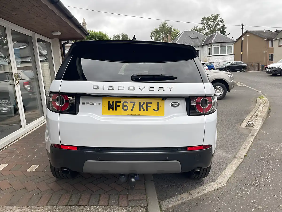 Used 2017 Land Rover Discovery Sport Se Tech White - Interior and Exterior details 7