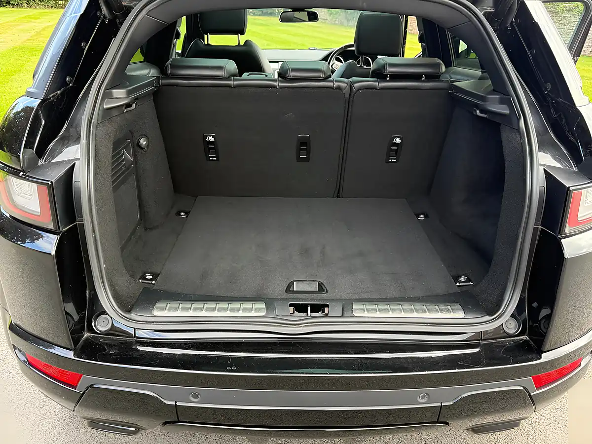 Used 2017 Land Rover Evoque Hse Dynamic Black - Interior and Exterior details 18