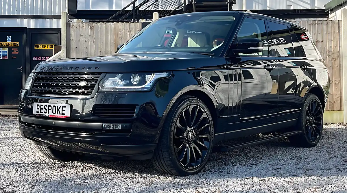 Used 2017 Land Rover Range Rover Autobiography Black - Interior and Exterior details 3