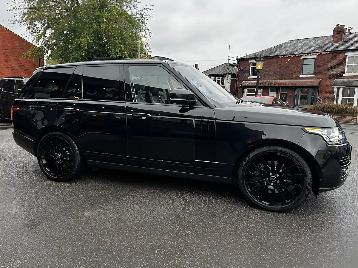 Used 2017 Land Rover Range Rover Autobiography Black - Interior and Exterior details 10