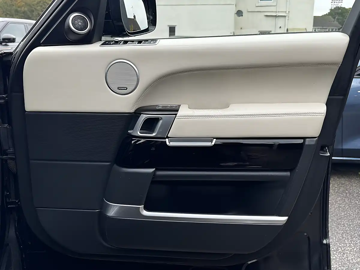 Used 2017 Land Rover Range Rover Autobiography Black - Interior and Exterior details 12