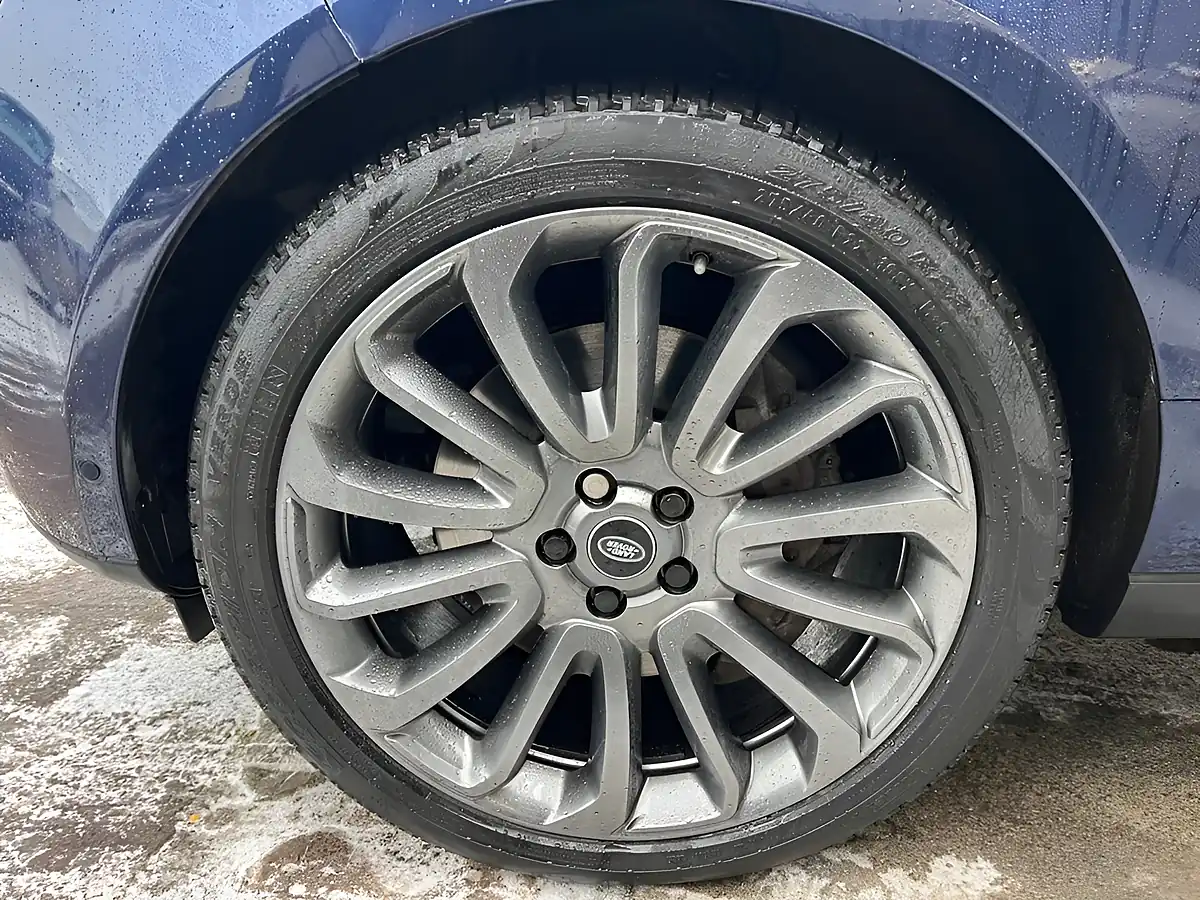 Used 2017 Land Rover Range Rover Autobiography Blue - Interior and Exterior details 10