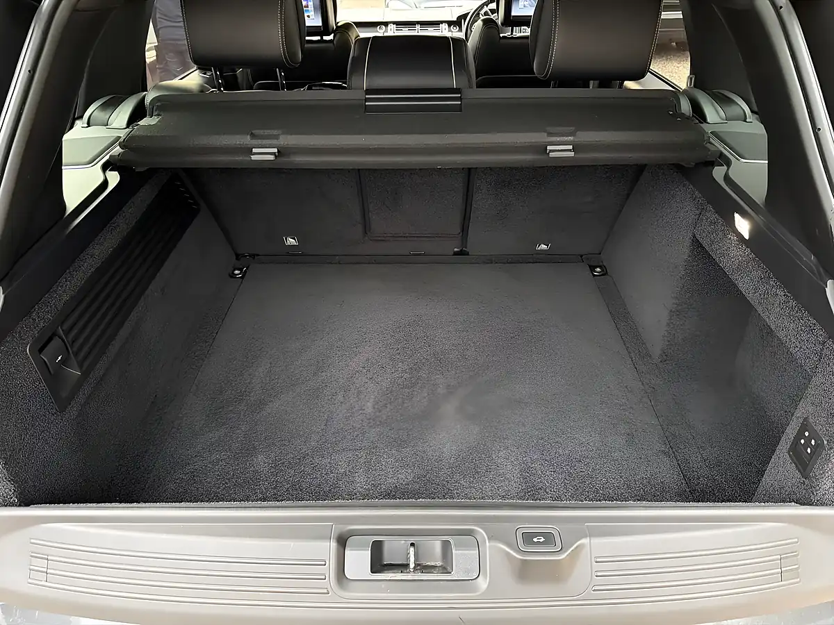 Used 2017 Land Rover Range Rover Autobiography Grey - Interior and Exterior details 20