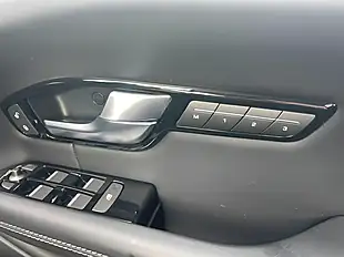 Used 2017 Land Rover Range Rover Evoque Autobiography Silver - Interior and Exterior details 17
