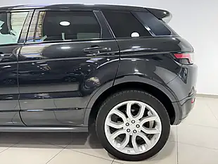 Used 2017 Land Rover Range Rover Evoque Hse Dynamic Black - Interior and Exterior details 7