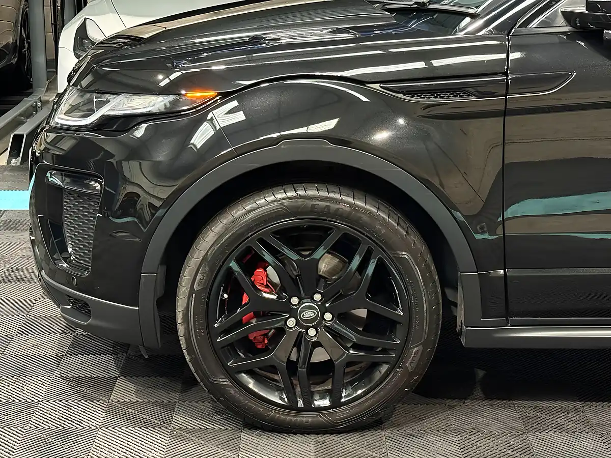 Used 2017 Land Rover Range Rover Evoque Hse Dynamic Black - Interior and Exterior details 14