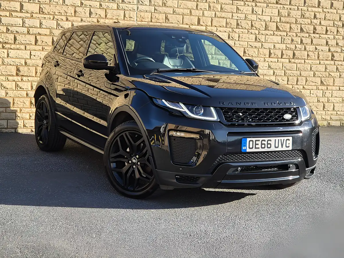 Used 2017 Land Rover Range Rover Evoque Hse Dynamic Black - Front View