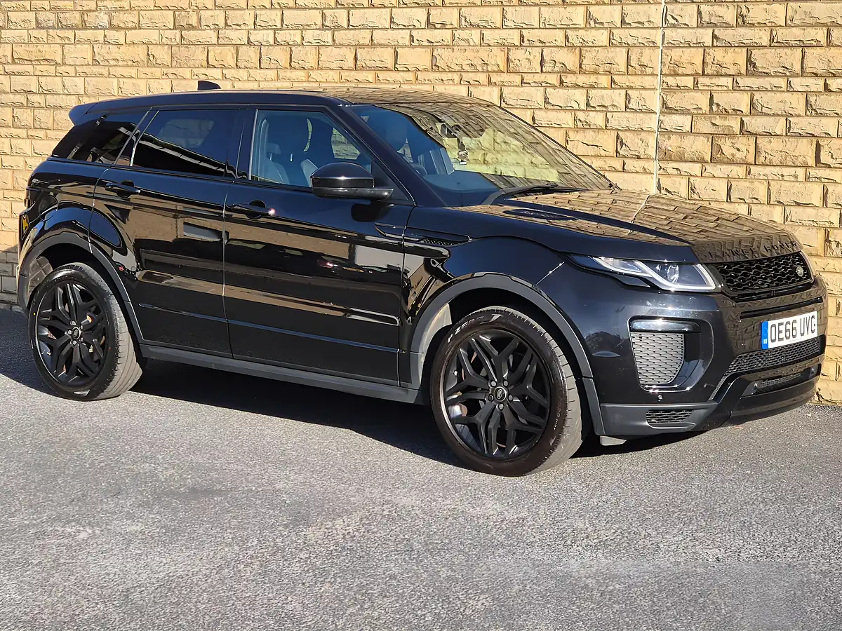 Used 2017 Land Rover Range Rover Evoque Hse Dynamic Black - Interior and Exterior details 13