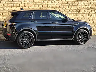 Used 2017 Land Rover Range Rover Evoque Hse Dynamic Black - Interior and Exterior details 16