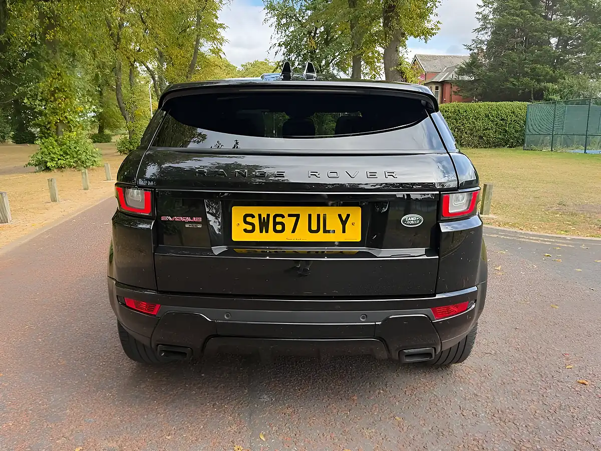 Used 2017 Land Rover Range Rover Evoque Hse Dynamic Black - Interior and Exterior details 4