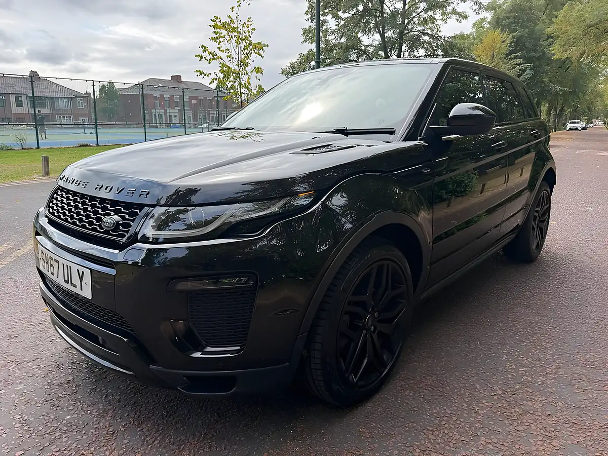 Used 2017 Land Rover Range Rover Evoque Hse Dynamic Black - Interior and Exterior details 7