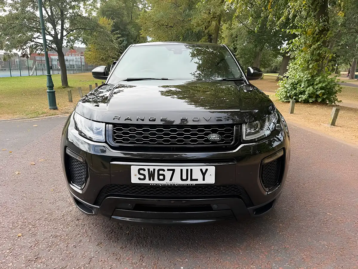 Used 2017 Land Rover Range Rover Evoque Hse Dynamic Black - Interior and Exterior details 8