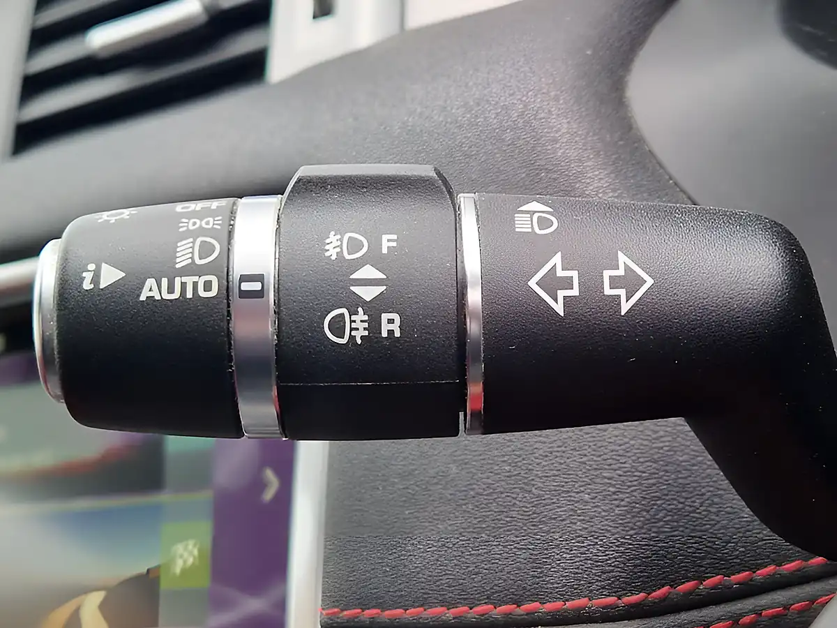 Used 2017 Land Rover Range Rover Evoque Hse Dynamic Black - Interior and Exterior details 18
