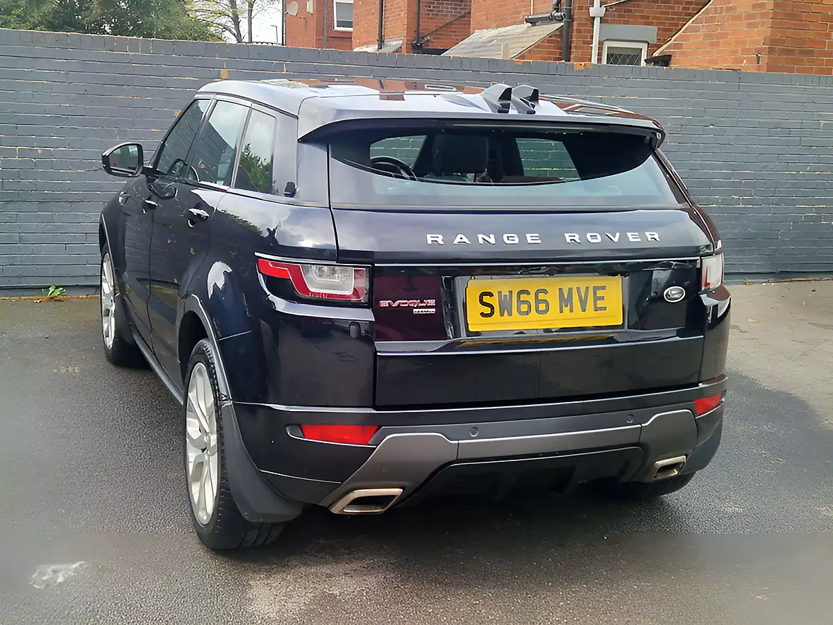 Used 2017 Land Rover Range Rover Evoque Hse Dynamic Black - Interior and Exterior details 8