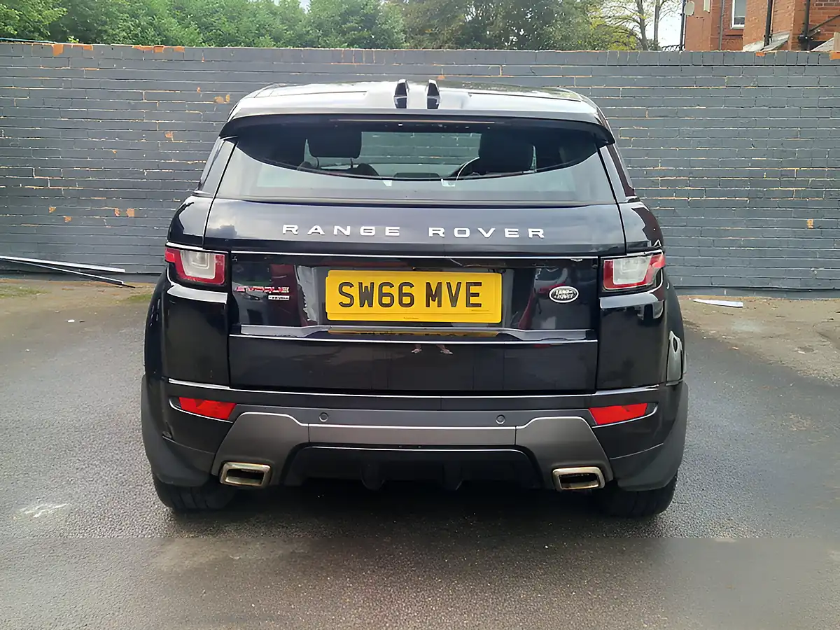 Used 2017 Land Rover Range Rover Evoque Hse Dynamic Black - Interior and Exterior details 9