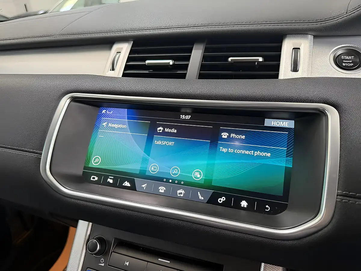 Used 2017 Land Rover Range Rover Evoque Hse Dynamic Blue - Interior and Exterior details 11