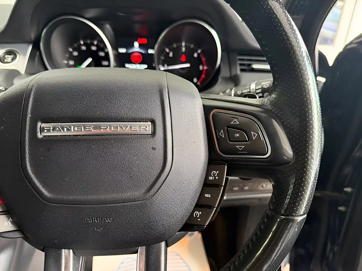 Used 2017 Land Rover Range Rover Evoque Hse Dynamic Blue - Interior and Exterior details 8