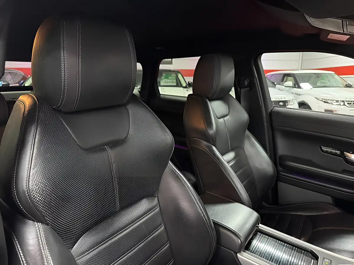 Used 2017 Land Rover Range Rover Evoque Hse Dynamic Brown - Interior and Exterior details 13