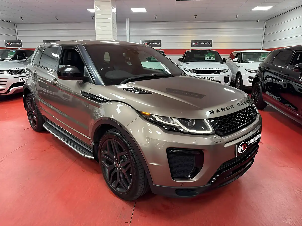 Used 2017 Land Rover Range Rover Evoque Hse Dynamic Brown - Interior and Exterior details 3