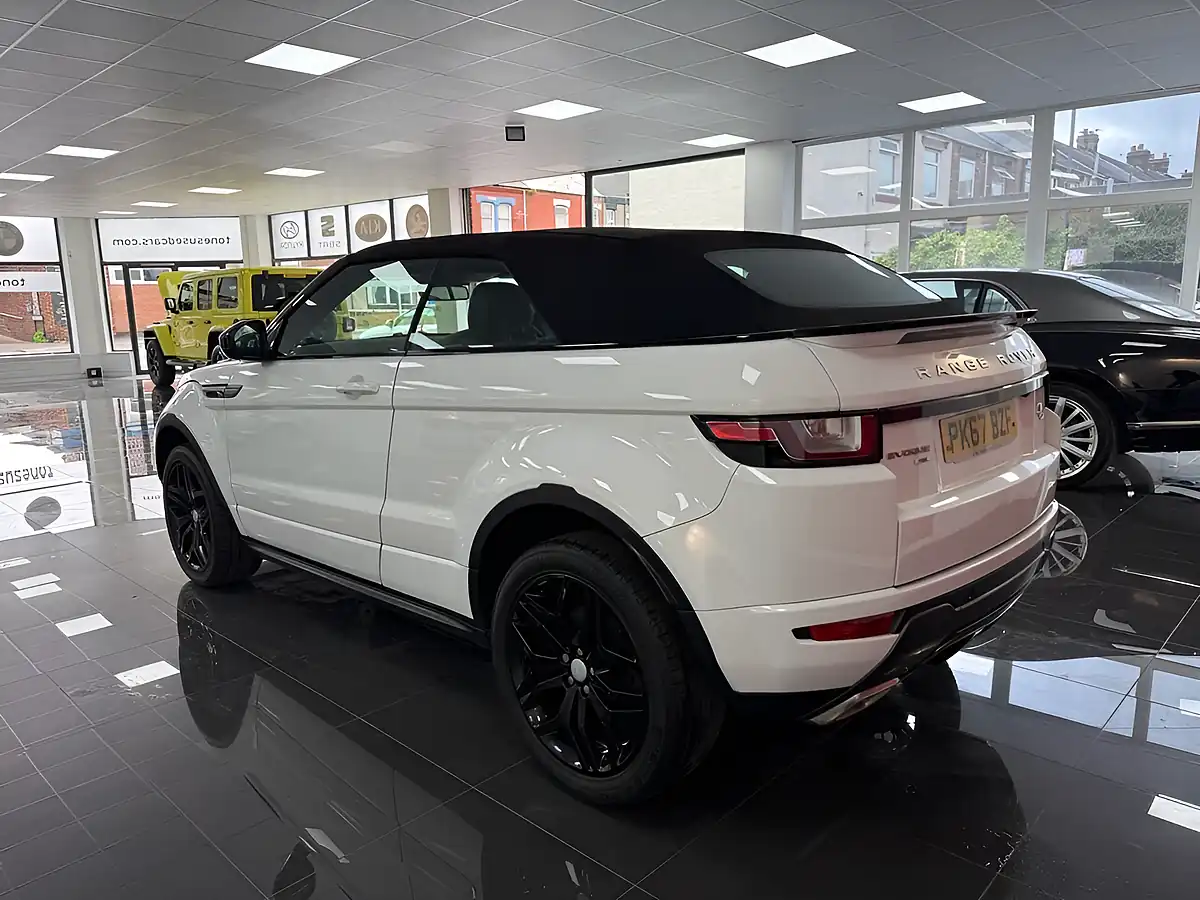 Used 2017 Land Rover Range Rover Evoque Hse Dynamic Convertible White - Interior and Exterior details 12