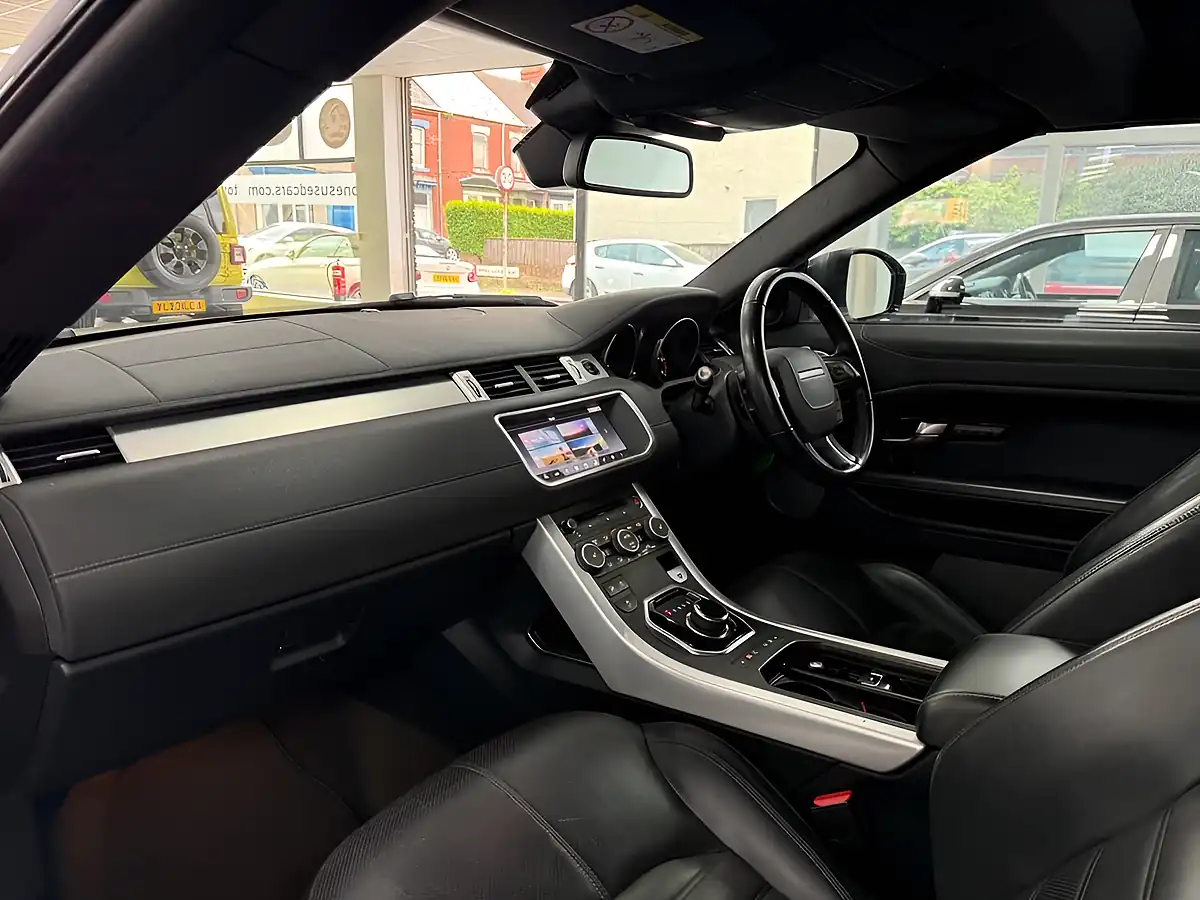 Used 2017 Land Rover Range Rover Evoque Hse Dynamic Convertible White - Interior and Exterior details 14