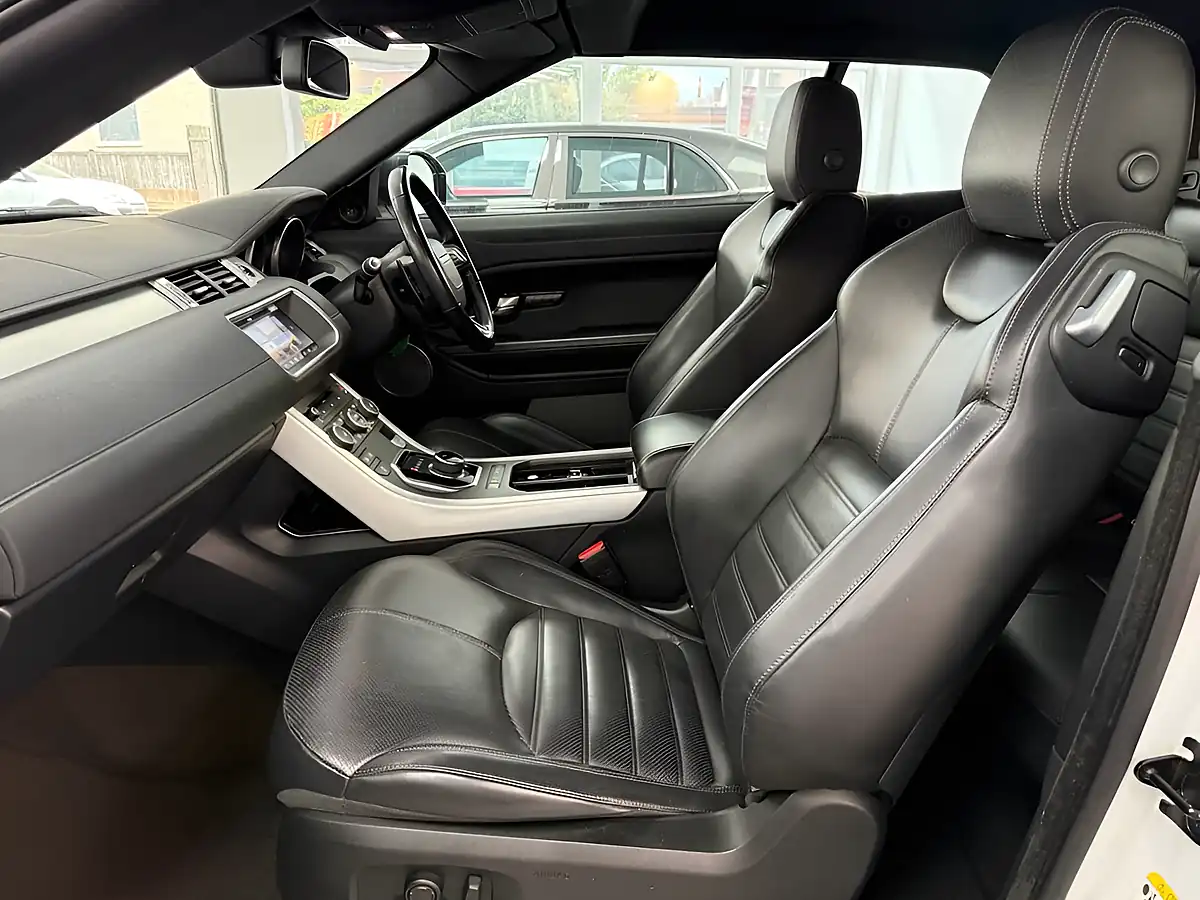Used 2017 Land Rover Range Rover Evoque Hse Dynamic Convertible White - Interior and Exterior details 15