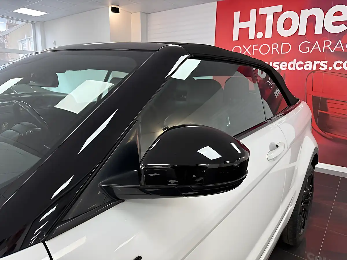 Used 2017 Land Rover Range Rover Evoque Hse Dynamic Convertible White - Interior and Exterior details 20