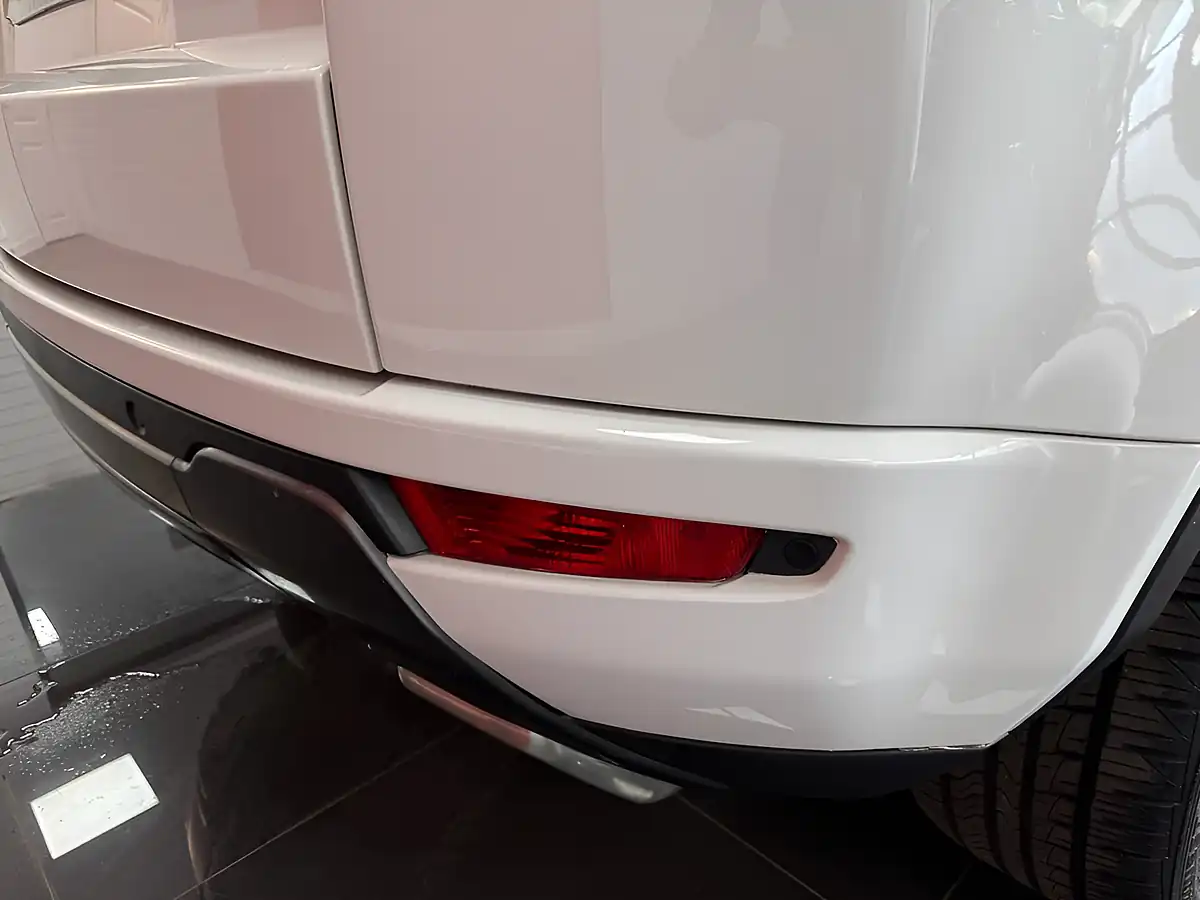 Used 2017 Land Rover Range Rover Evoque Hse Dynamic Convertible White - Interior and Exterior details 8